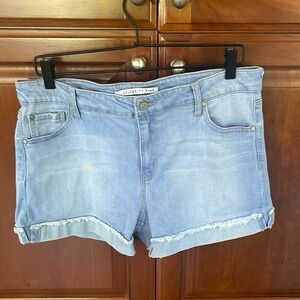 Jean shorts/never worn